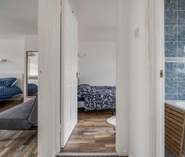 22 St Georges Gardens, Belfast, BT12 5FJ - Photo 3