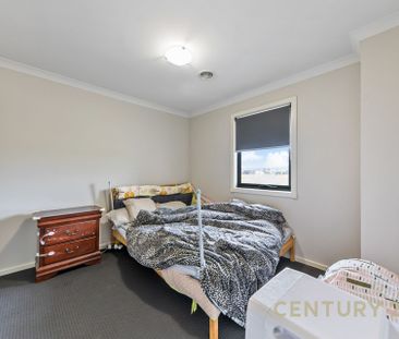 3 Bedrooms in Caversham Waters - Photo 4