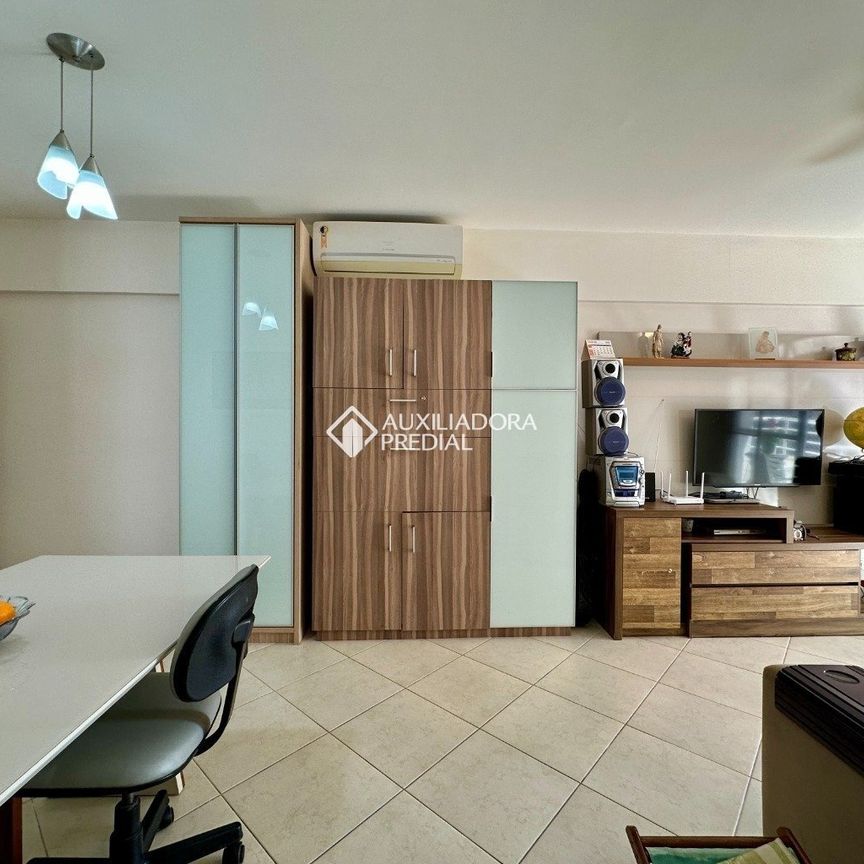 Apartamento com 2 quartos e 72m² para alugar em Itacorubi, Florianópolis. - Photo 1