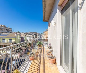 Appartamento in Affitto in Via Trecastagni a Roma - Foto 5