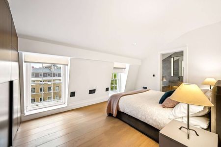 Sophisticated 3-Bedroom Apartment in the Regents Crescent development with concierge, facilities and parking. - Photo 4