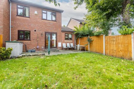 3 bedroom semi-detached house to rent - Photo 4