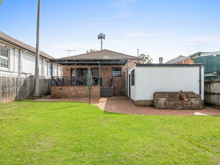 84 Nirranda Street, Concord West NSW 2138 - House For Rent | Domain - Photo 5