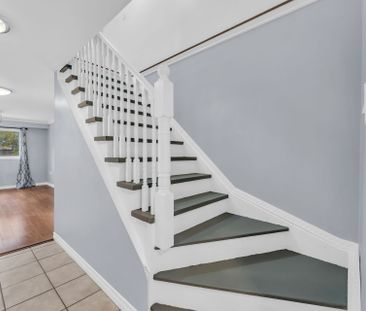 For Lease - 94 Laidlaw Drive, Barrie, Ontario - Photo 1