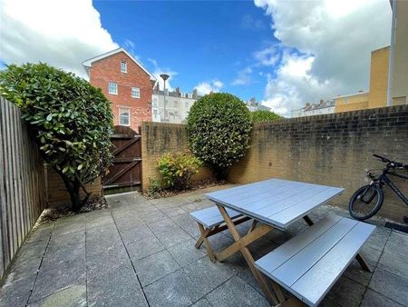 Richmond Court, Exeter, Devon, EX4 - Photo 5