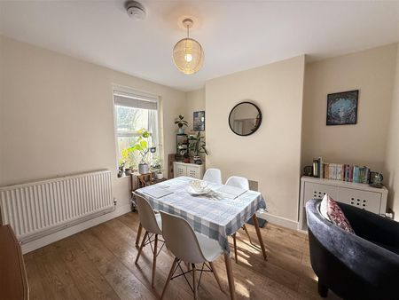 21 Albert Street - Photo 3