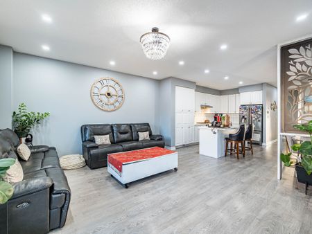 For Lease - 3 Doris Pawley Crescent, Caledon, Ontario - Photo 4