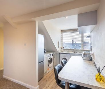 2 bedroom flat to rent - Photo 6