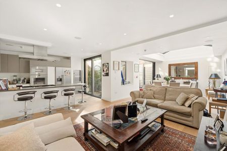 5 bedroom terraced house to rent - Photo 2