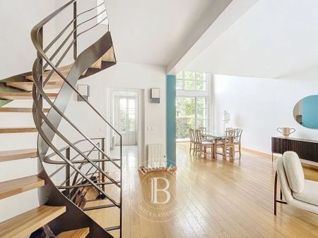 Tout savoir sur cette maison dans le quartier Ile de la Jatte-Parc d'Orléans, à Neuilly-sur-Seine - Photo 4