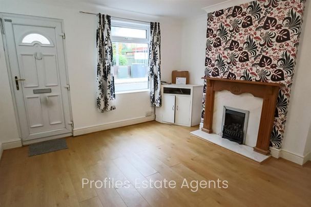 2 bedroom terraced house to rent - Photo 1