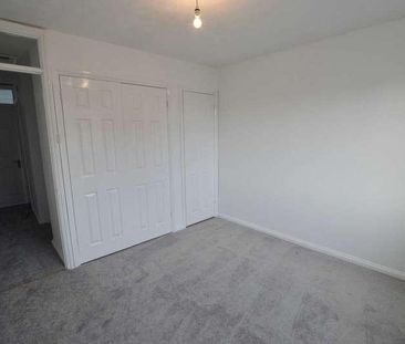 Coggeshall Grove, Wavendon Gate, MK7 - Photo 4