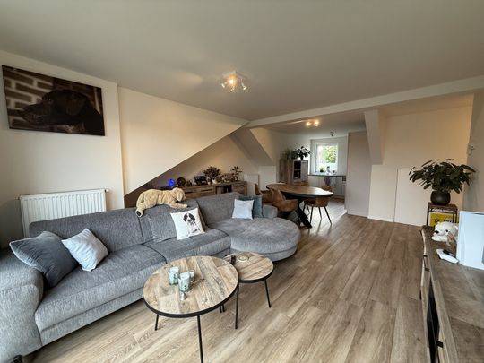 Recent tweeslaapkamer dakappartement met terras! - Photo 1