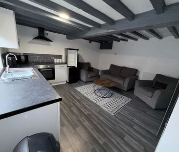 1 bedroom flat to rent - Photo 2