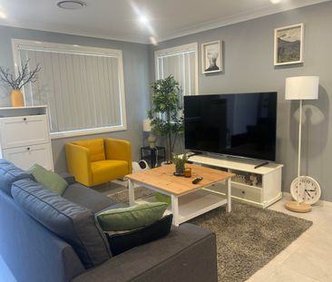 MODERN TWO BEDROOM GRANNY FLAT - Photo 1