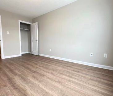 For Lease - 276 Elsie Macgill Walk, Kanata, Ontario - Photo 3