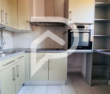 Appartement 5 pièces 93m2 REIMS 1 156 euros - Photo 5