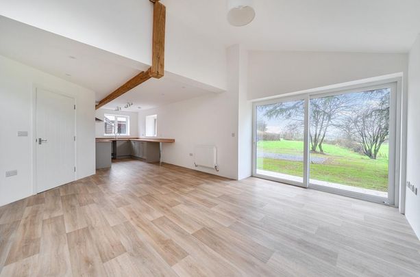 2 bedroom semi-detached house to rent - Photo 1