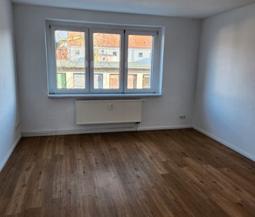 renovierte 3 Zimmerwohnung wartet auf dich! EBK möglich - Foto 1