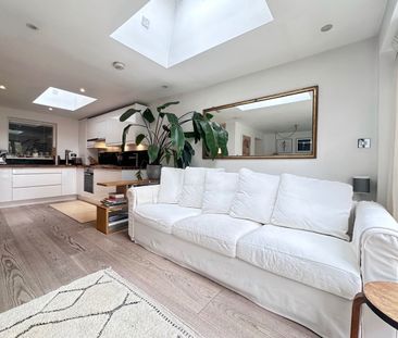 2 Bed Flat, Derwent Grove, SE22 - Photo 1