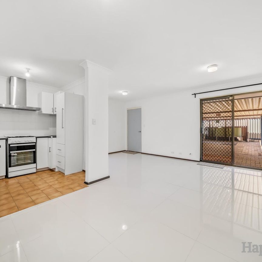 Renovated 3-Bedroom Home with Split System Air-Conditioning Throughout - Photo 1