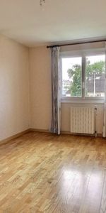 GERZAT-MAION 140M2 - TROIS CHAMBRES -JARDIN - Photo 3