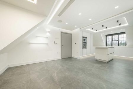 3 bedroom flat to rent - Photo 2