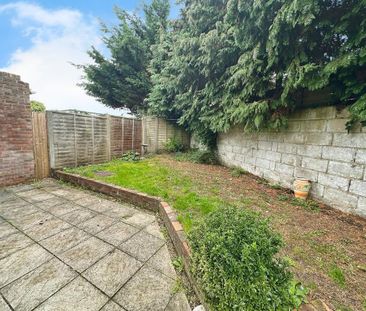 3 bedroom end of terrace house to rent - Photo 6