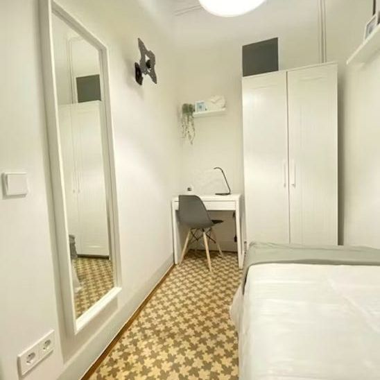 Carrer del Consell de Cent, Barcelona, Catalonia 08011 - Foto 1