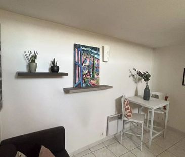 Location Appartement 1 pièces 20 m2 à Pourrières - Photo 1
