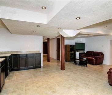 For Lease - 5 Crannyfield Drive, Brampton, Ontario - Photo 2