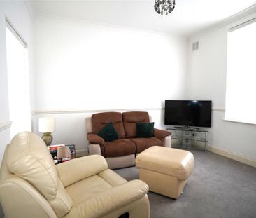 Westcliff Avenue, Westcliff-On-Sea - Photo 2
