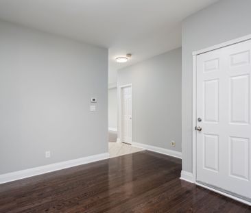 For Lease - 23 Ulson Drive, Richmond Hill, Ontario - Photo 2