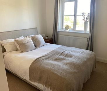 3 bedroom semi-detached house to rent - Photo 6