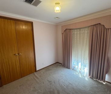 3 BEDROOM HOME + STUDY! - Photo 4