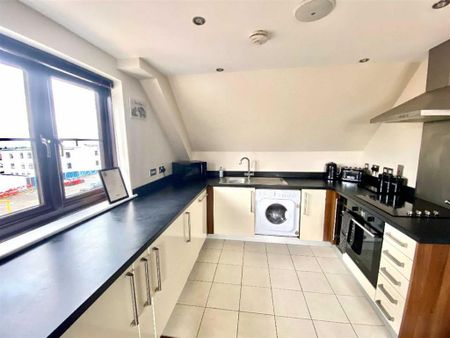 2 bedroom apartment to rent - Photo 4