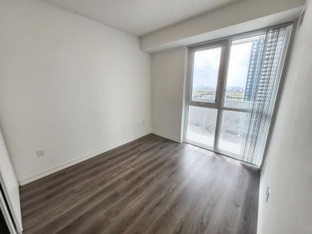 For Lease - 28 Interchange Way Unit# 1215, Vaughan, Ontario - Photo 3