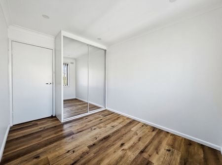 Luxurious + Stylish Home in Prime Location of Blacktown - Photo 2