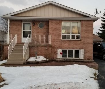 For Lease - 9 (Upper) Myrtle Lynn Place, Wasaga Beach, Ontario - Photo 1