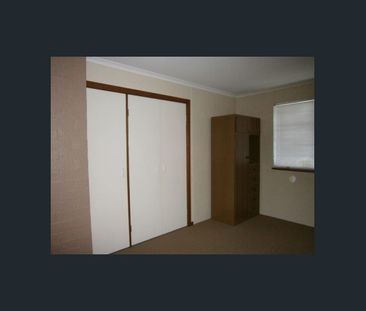 modern two bedroom unit - Photo 1