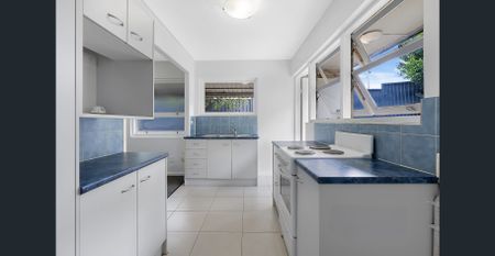 Well presented Grannry Flat - Photo 2