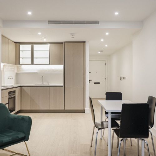 1 Bed Flat, Salisbury House, SW11 - Photo 1