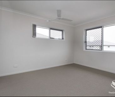3 Bedroom Townhouse avail:14/10/2025 - Photo 3