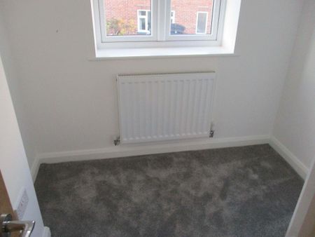 3 bedroom detached house to rent - Photo 5