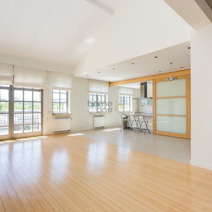 Warszawa, ul. Leszczyny - Photo 1