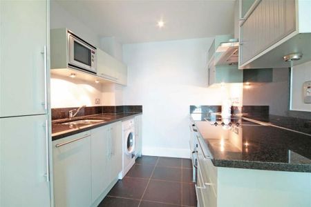 2 bedroom flat to rent - Photo 3