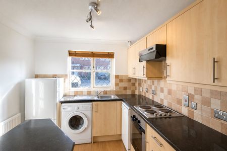 Hawthorne Place, Epsom, Surrey, KT17 4AA - Photo 5