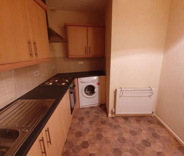 2 bedroom flat to rent - Photo 6