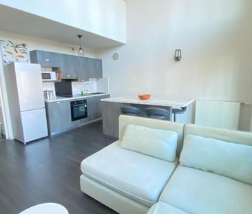 Appartement Begles, T2 duplex meublé 52.66 m2 + parking - Photo 6