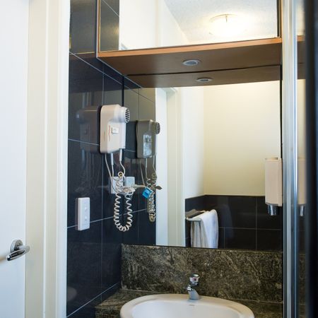 65 Acland Street, St Kilda VIC 3182 - Apartment For Rent | Domain - Photo 4